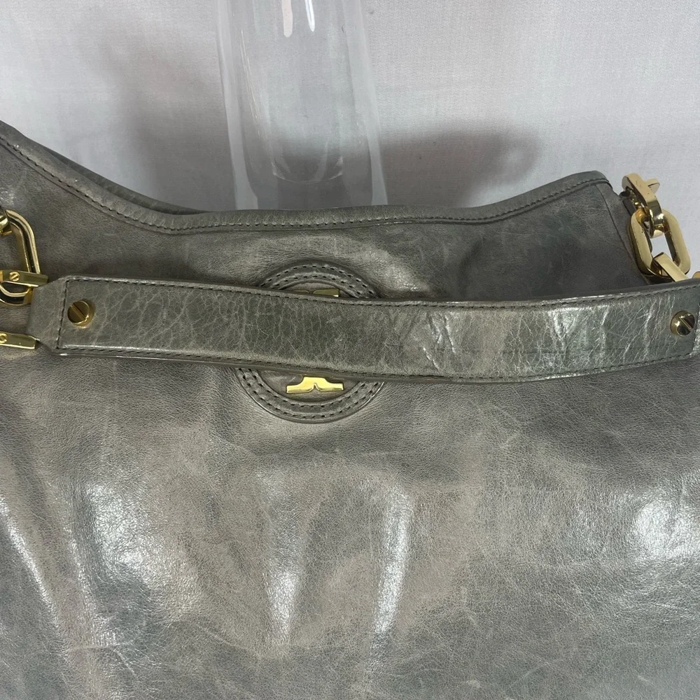 Tory Burch Grey & Metallic Leather Snap Shoulder Bag – Gold Hardware – Preowned
